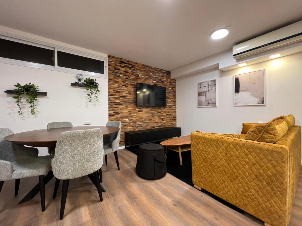Beer Garden Hotel Tel Aviv Bagian luar foto