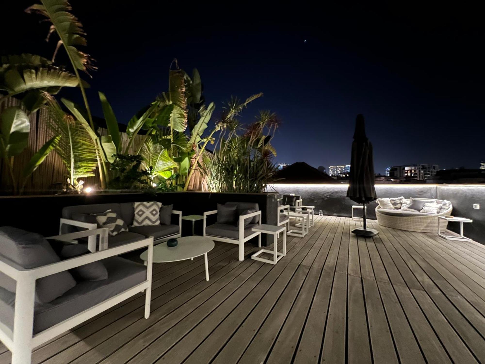 Beer Garden Hotel Tel Aviv Bagian luar foto