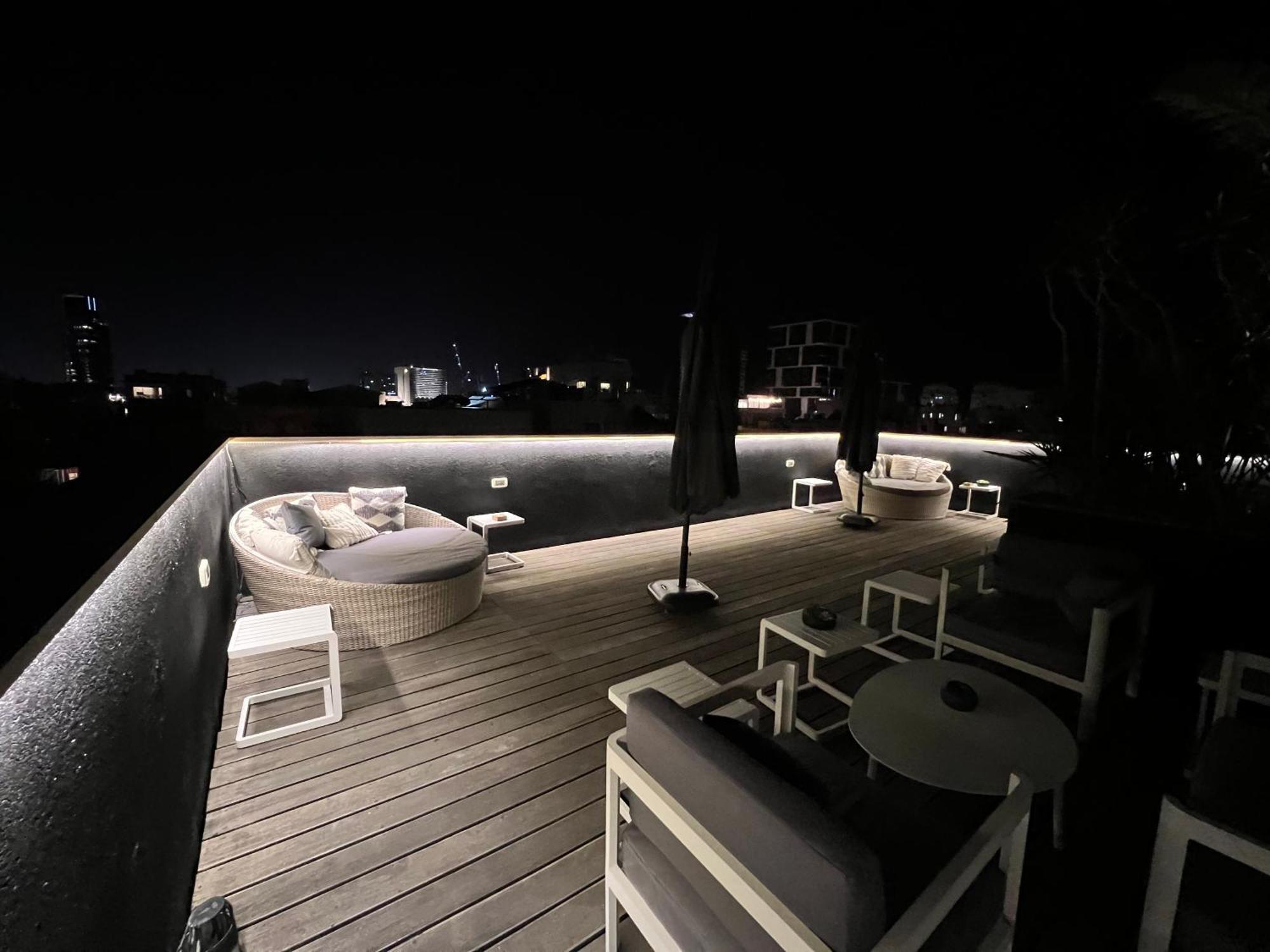 Beer Garden Hotel Tel Aviv Bagian luar foto