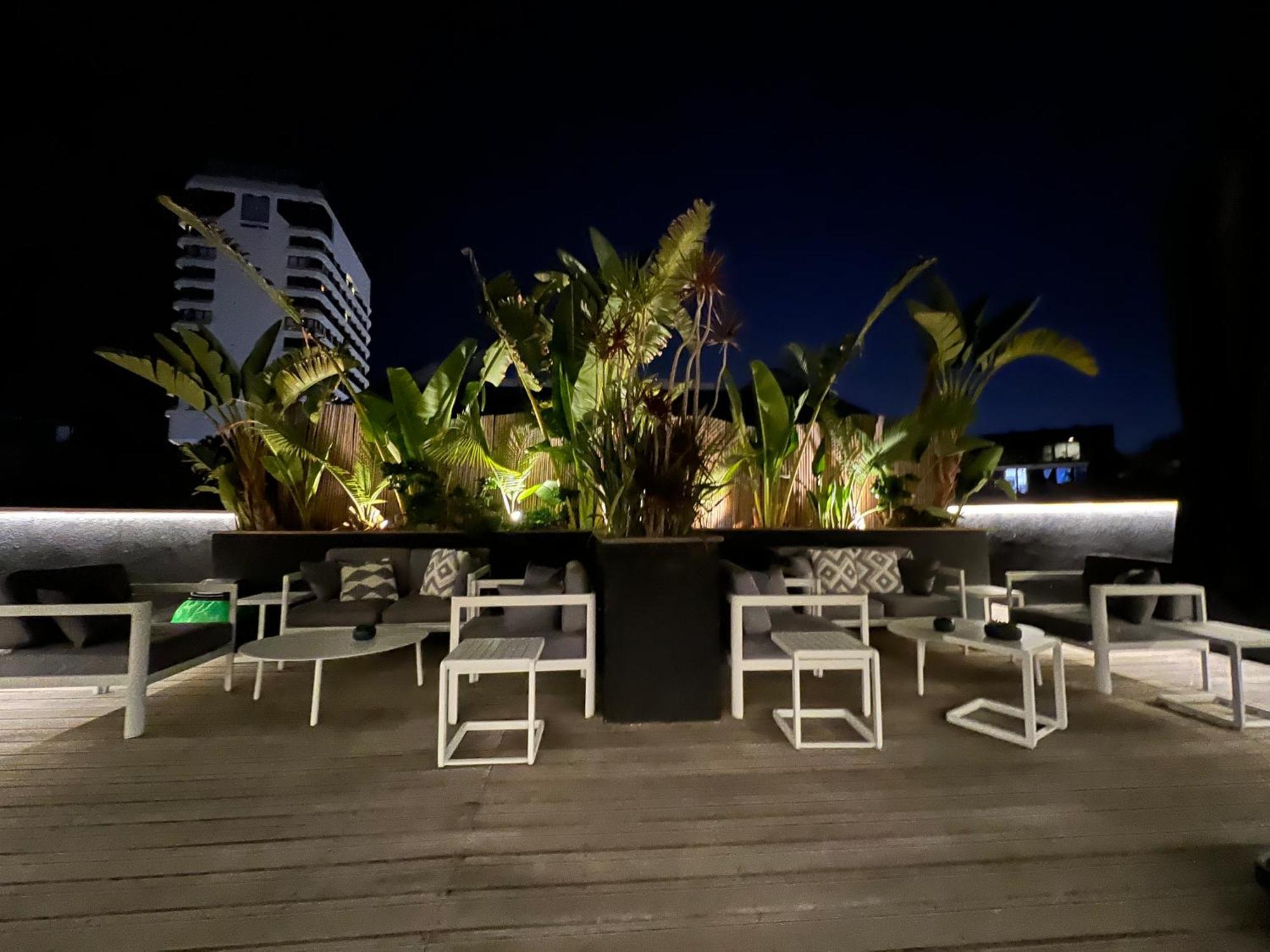 Beer Garden Hotel Tel Aviv Bagian luar foto